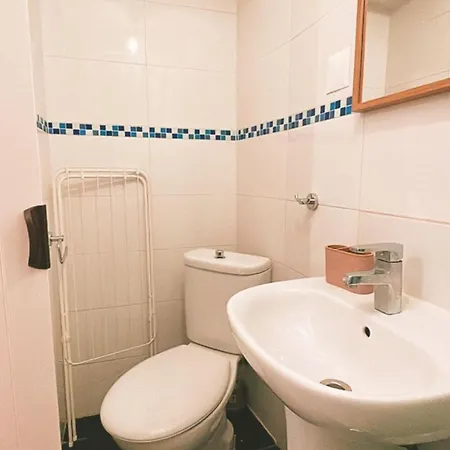 By Avenida Da Liberdade Lisboa